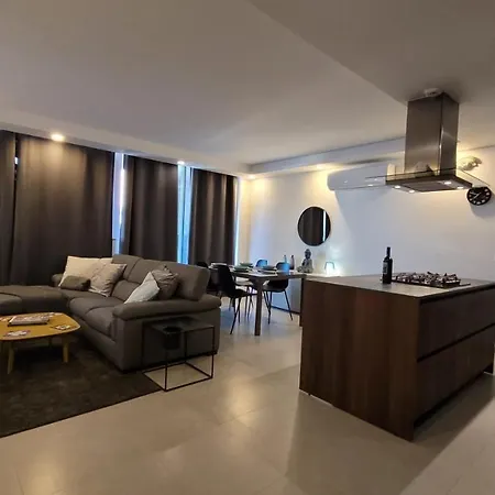 Stylish - Modern - Large Terrace - 2 Bed - 200 M From Sea - Fully Air Con *